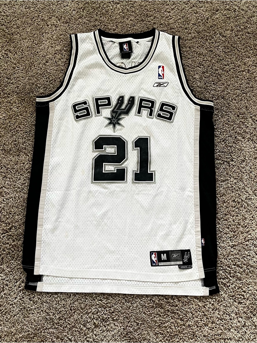Reebok TIM DUNCAN White and Black NBA Mesh Jersey